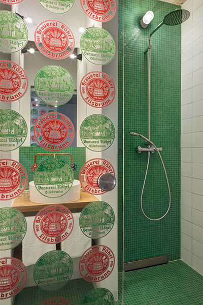Badezimmer in einem Doppelzimmer Standard des Hotel Röhrl in Sinzing/Eilsbrunn